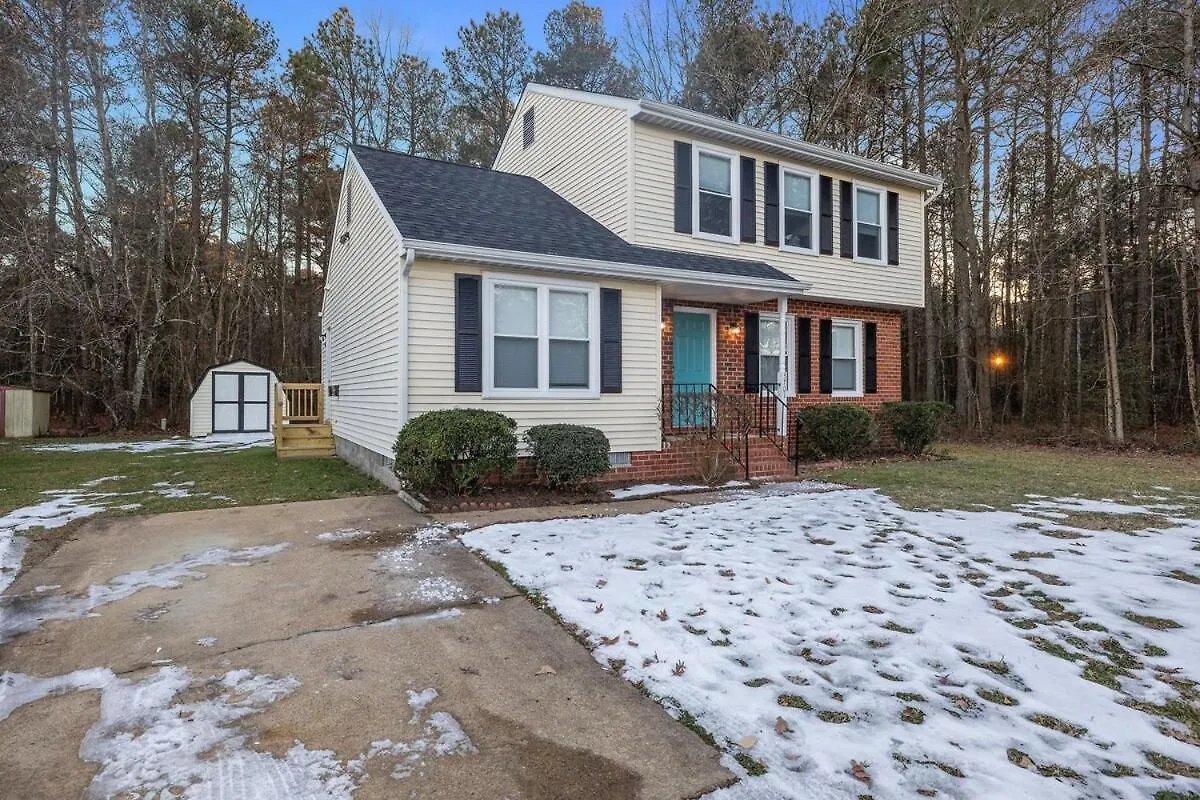 Pool Table Paradise! 3 Bedroom Getaway In Rva! Richmond United States