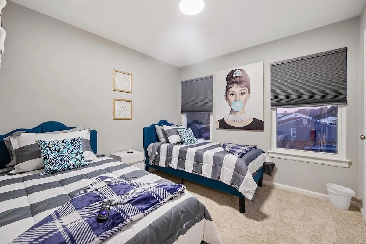 Holiday home Pool Table Paradise! 3 Bedroom Getaway In Rva! Richmond